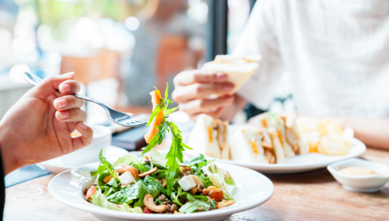 Pausa pranzo veloce a Milano con i buoni pasto